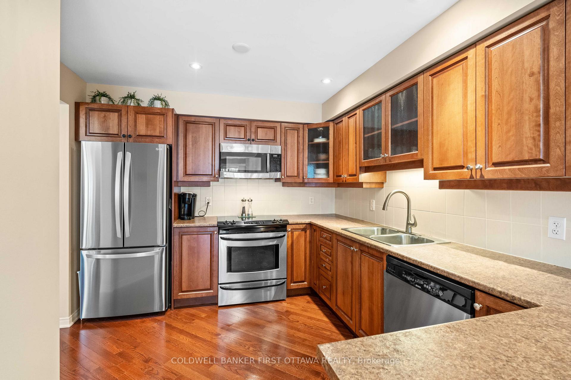 Photo 12 of 147 Cedardown, Ottawa, Barrhaven - Stonebridge — HOMEH