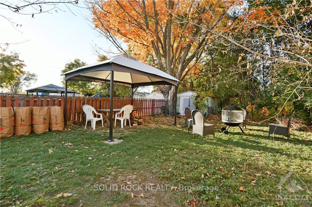 Photo 25 of 189 Allan Drive, Arnprior — HOMEH