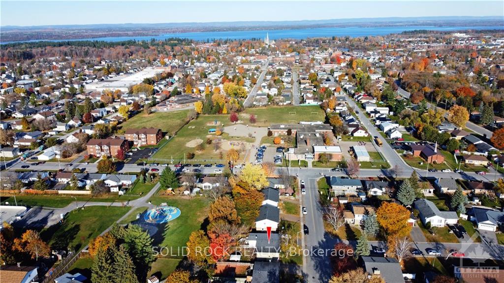 Photo 27 of 189 Allan Drive, Arnprior — HOMEH