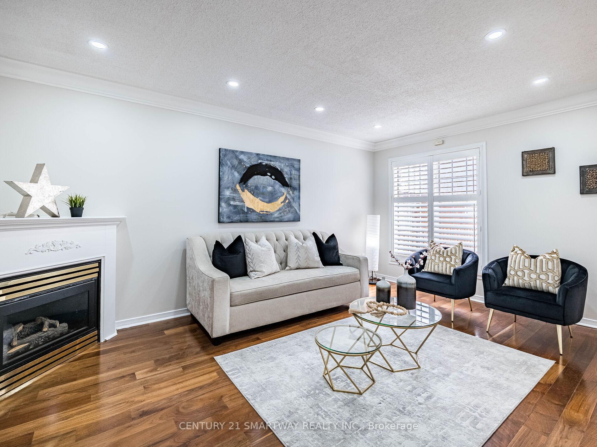 Photo 12 of 124 Porchlight Road, Brampton, Fletcher's Creek Village — HOMEH