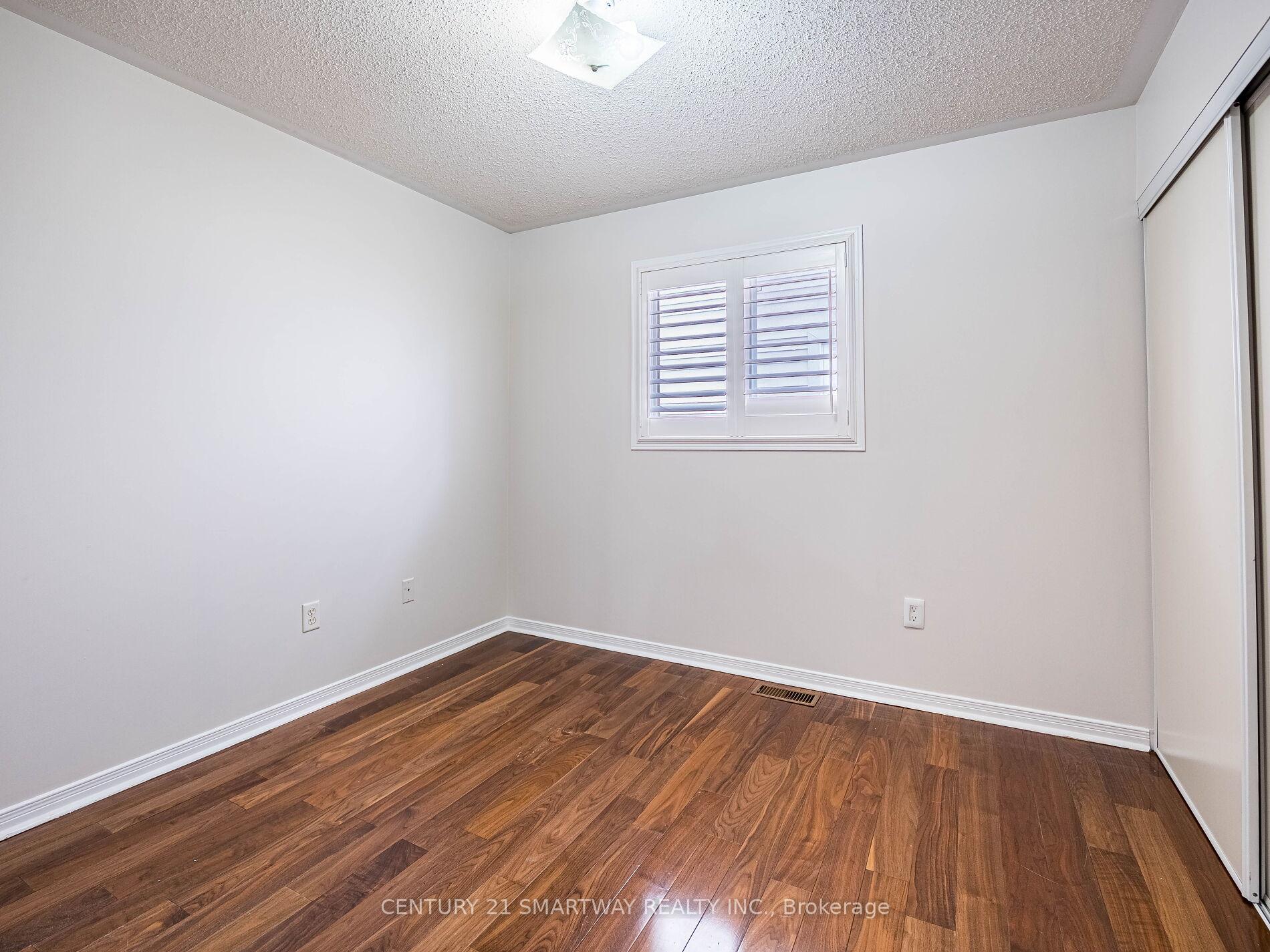 Photo 28 of 124 Porchlight Road, Brampton, Fletcher's Creek Village — HOMEH