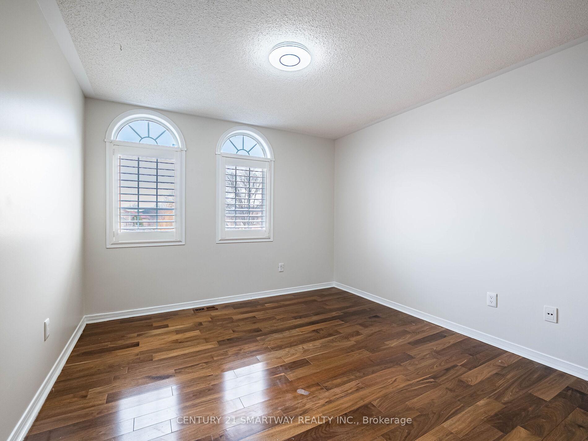 Photo 31 of 124 Porchlight Road, Brampton, Fletcher's Creek Village — HOMEH