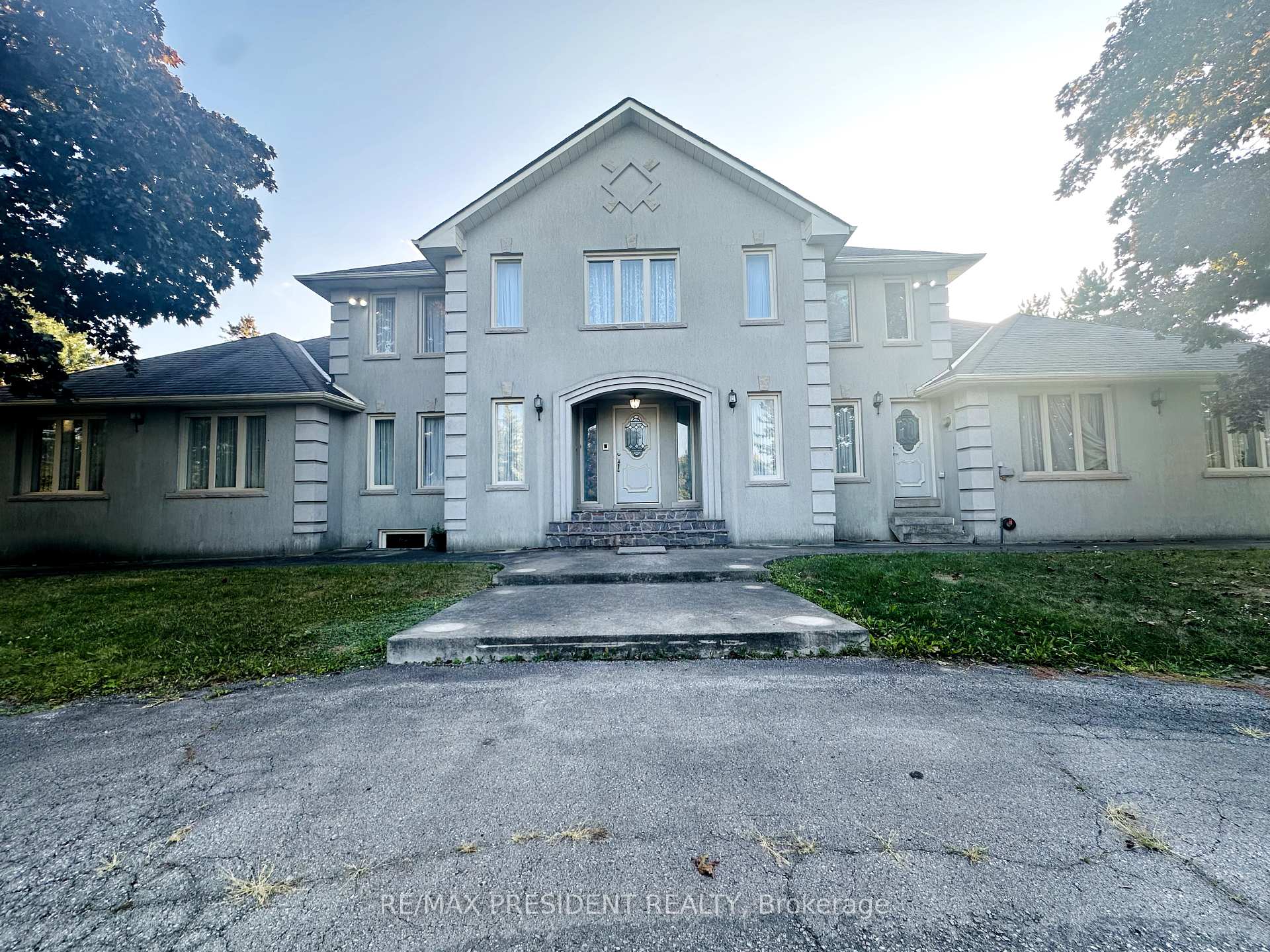 Photo 1 of 10924 Mcvean Drive, Brampton, Toronto Gore Rural Estate — HOMEH