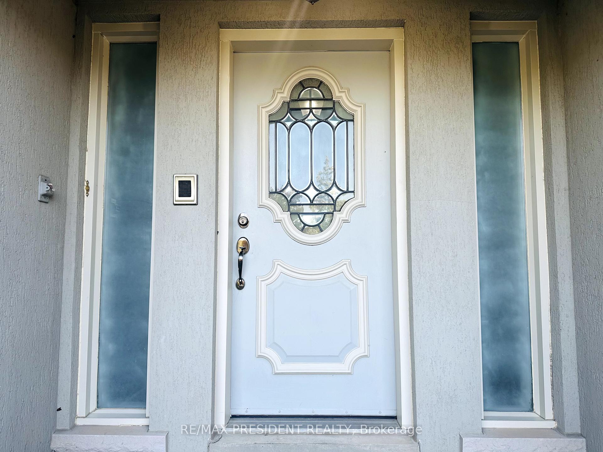 Photo 8 of 10924 Mcvean Drive, Brampton, Toronto Gore Rural Estate — HOMEH