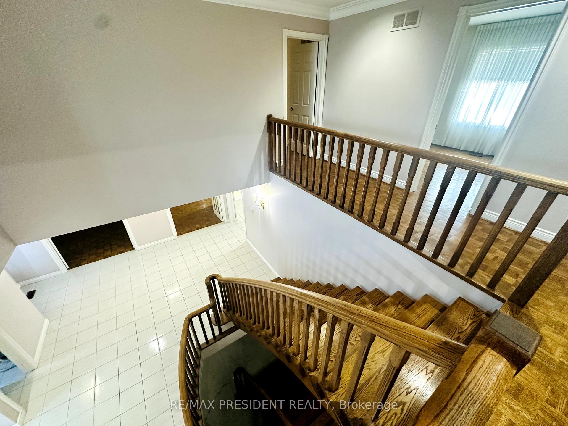 Photo 10 of 10924 Mcvean Drive, Brampton, Toronto Gore Rural Estate — HOMEH
