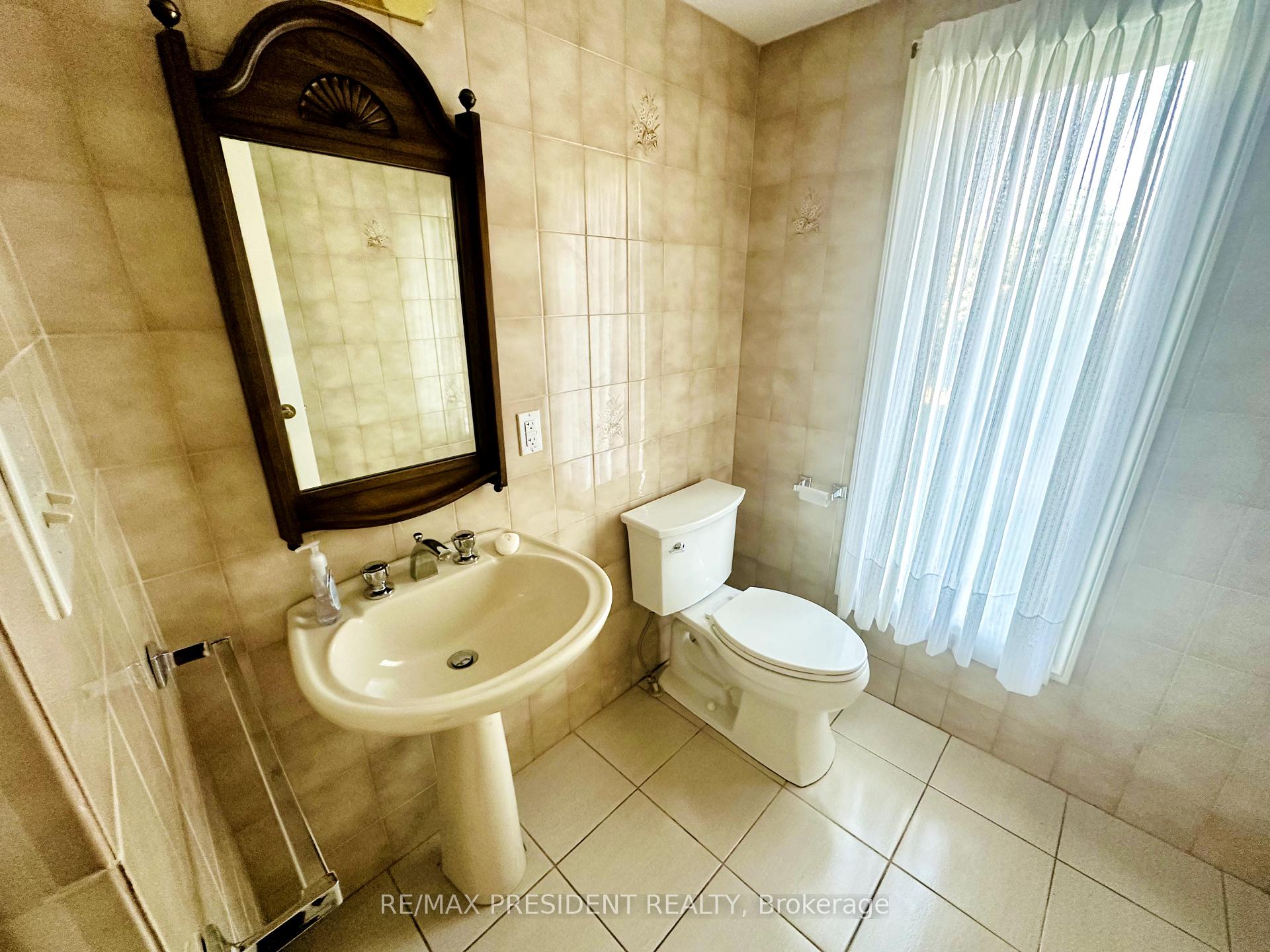 Photo 18 of 10924 Mcvean Drive, Brampton, Toronto Gore Rural Estate — HOMEH