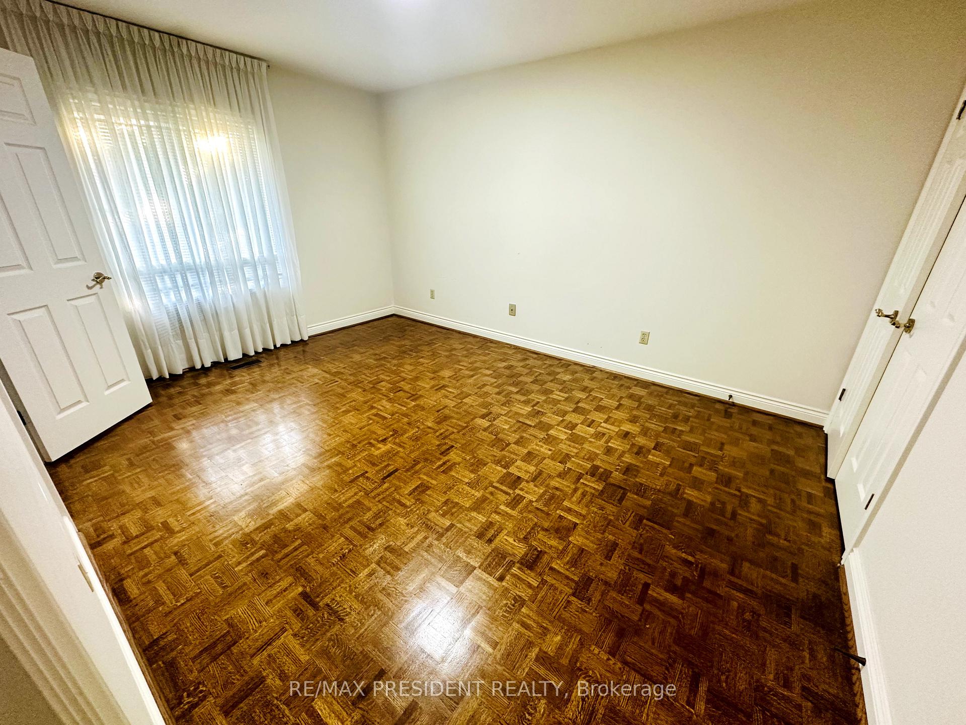 Photo 19 of 10924 Mcvean Drive, Brampton, Toronto Gore Rural Estate — HOMEH