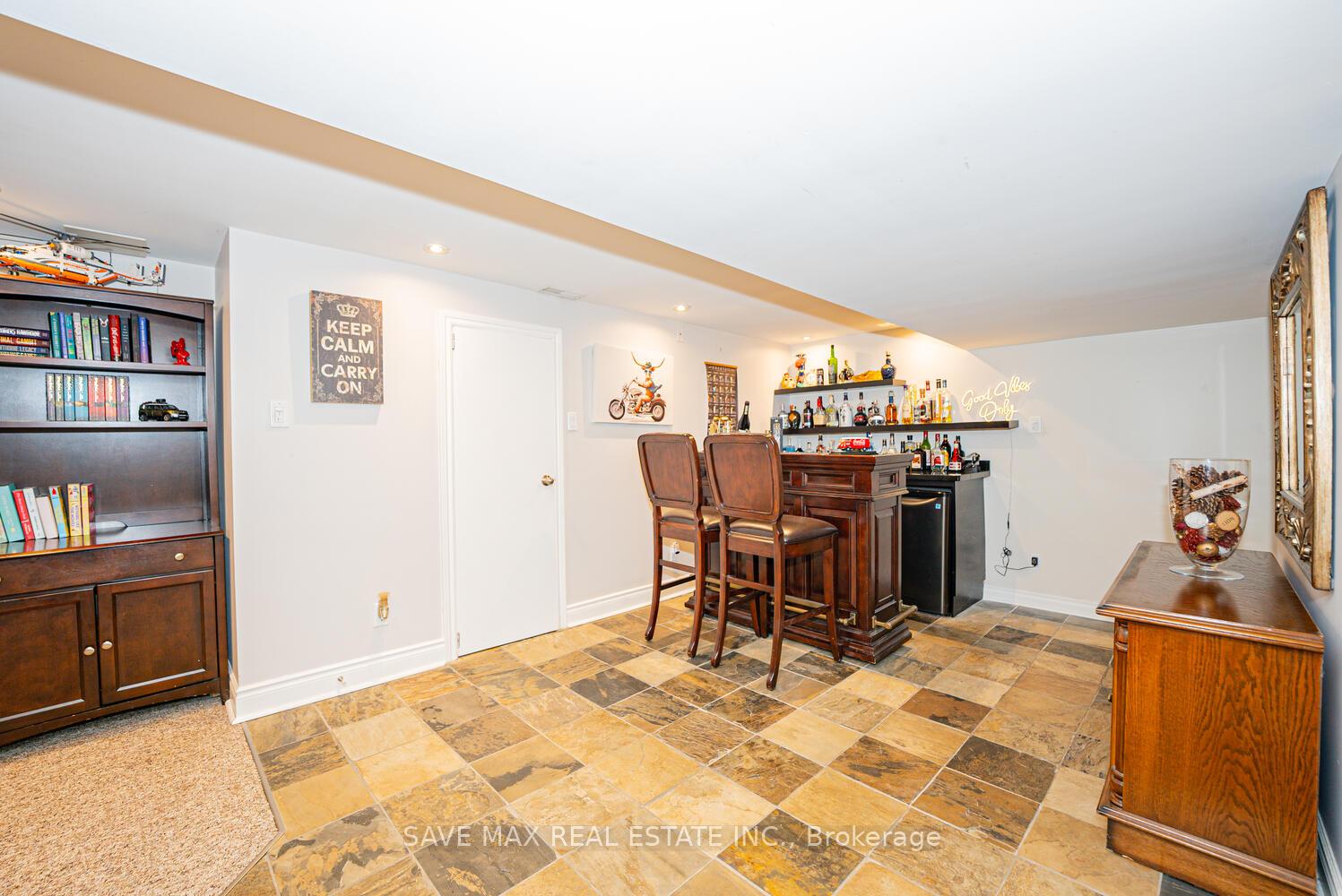 Photo 33 of 335 Goodram Drive S, Burlington, Shoreacres — HOMEH