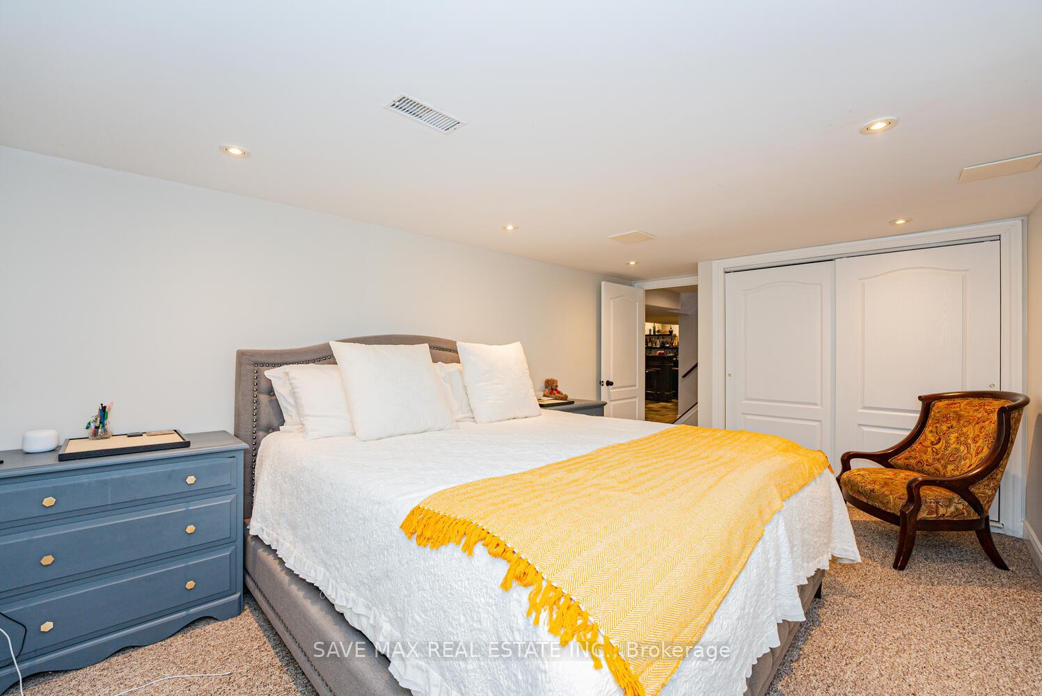 Photo 39 of 335 Goodram Drive S, Burlington, Shoreacres — HOMEH