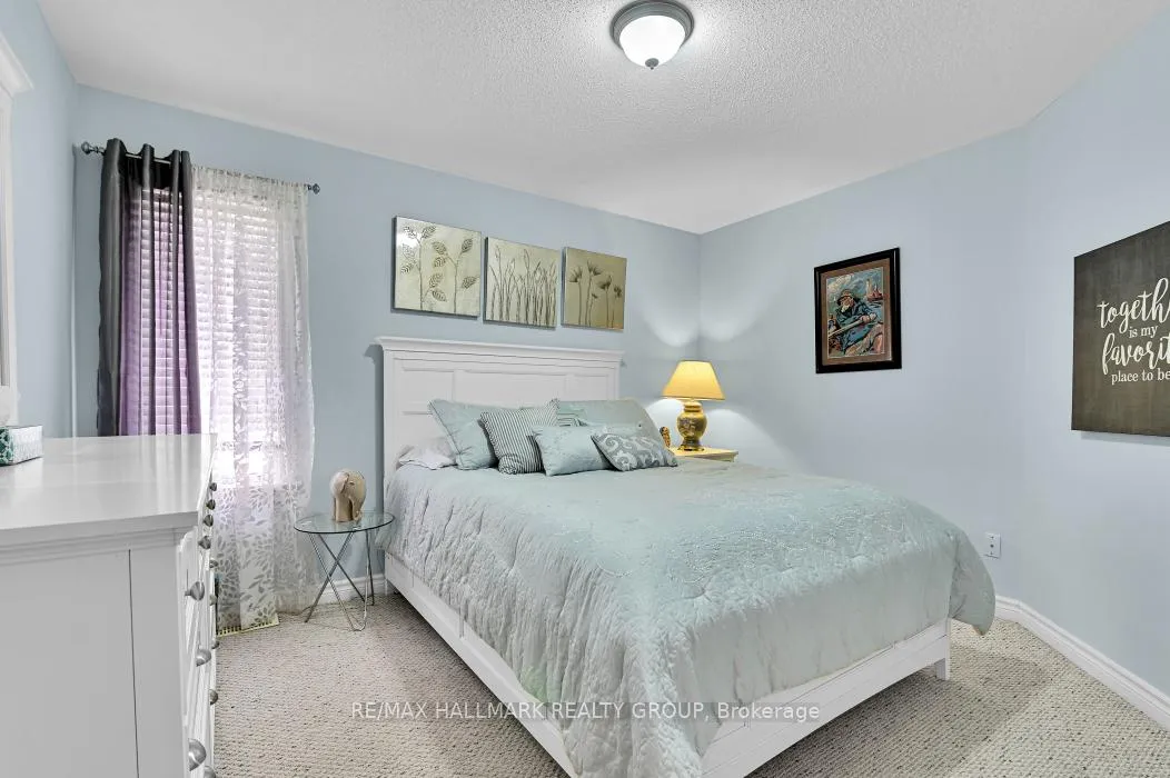 Photo 9 of 18 Spinney Way, Ottawa, Barrhaven - Longfields — HOMEH