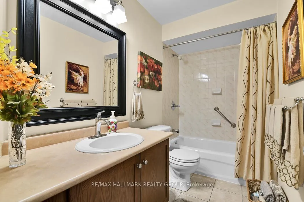 Photo 11 of 18 Spinney Way, Ottawa, Barrhaven - Longfields — HOMEH