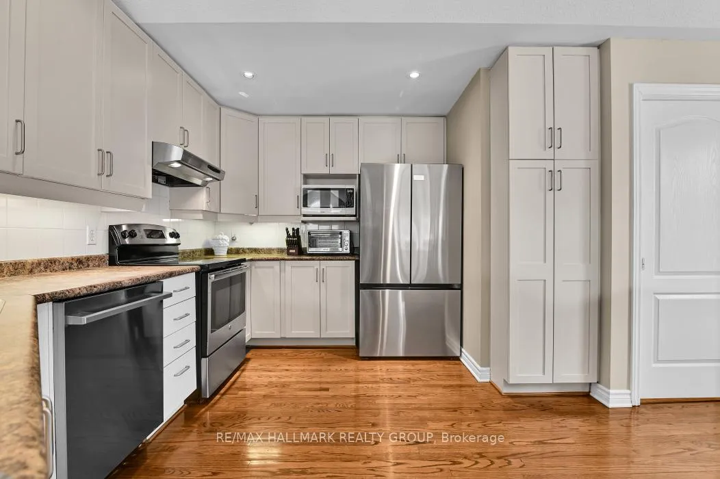 Photo 19 of 18 Spinney Way, Ottawa, Barrhaven - Longfields — HOMEH