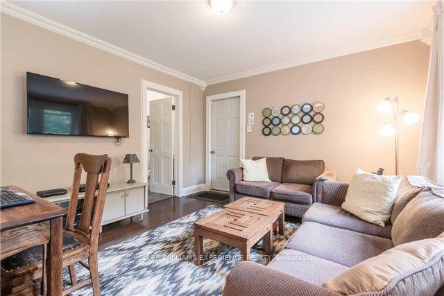 Photo 9 of 21 Wellington Street E, Barrie, Codrington — HOMEH