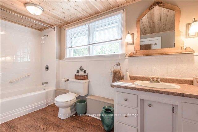 Photo 12 of 21 Wellington Street E, Barrie, Codrington — HOMEH