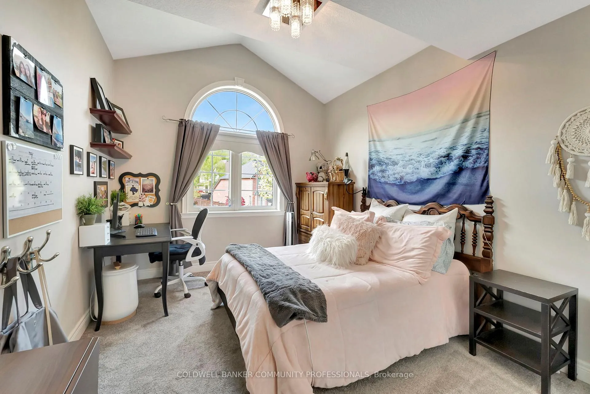 Photo 37 of 46 Orr Crescent, Hamilton, Stoney Creek — HOMEH