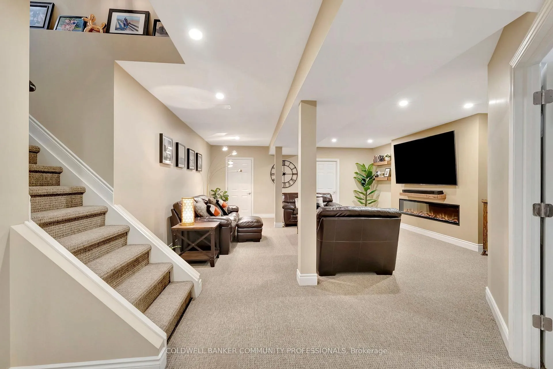 Photo 39 of 46 Orr Crescent, Hamilton, Stoney Creek — HOMEH
