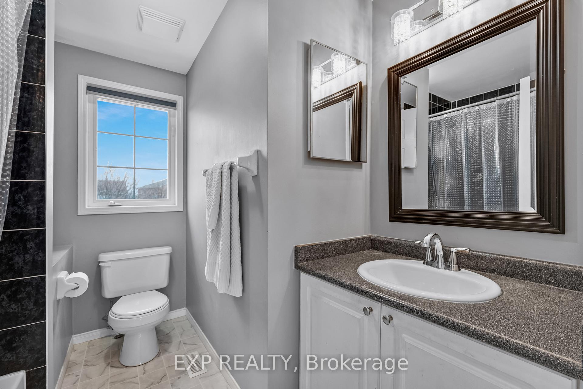 Photo 19 of 73 Srigley Street, Barrie, Holly — HOMEH