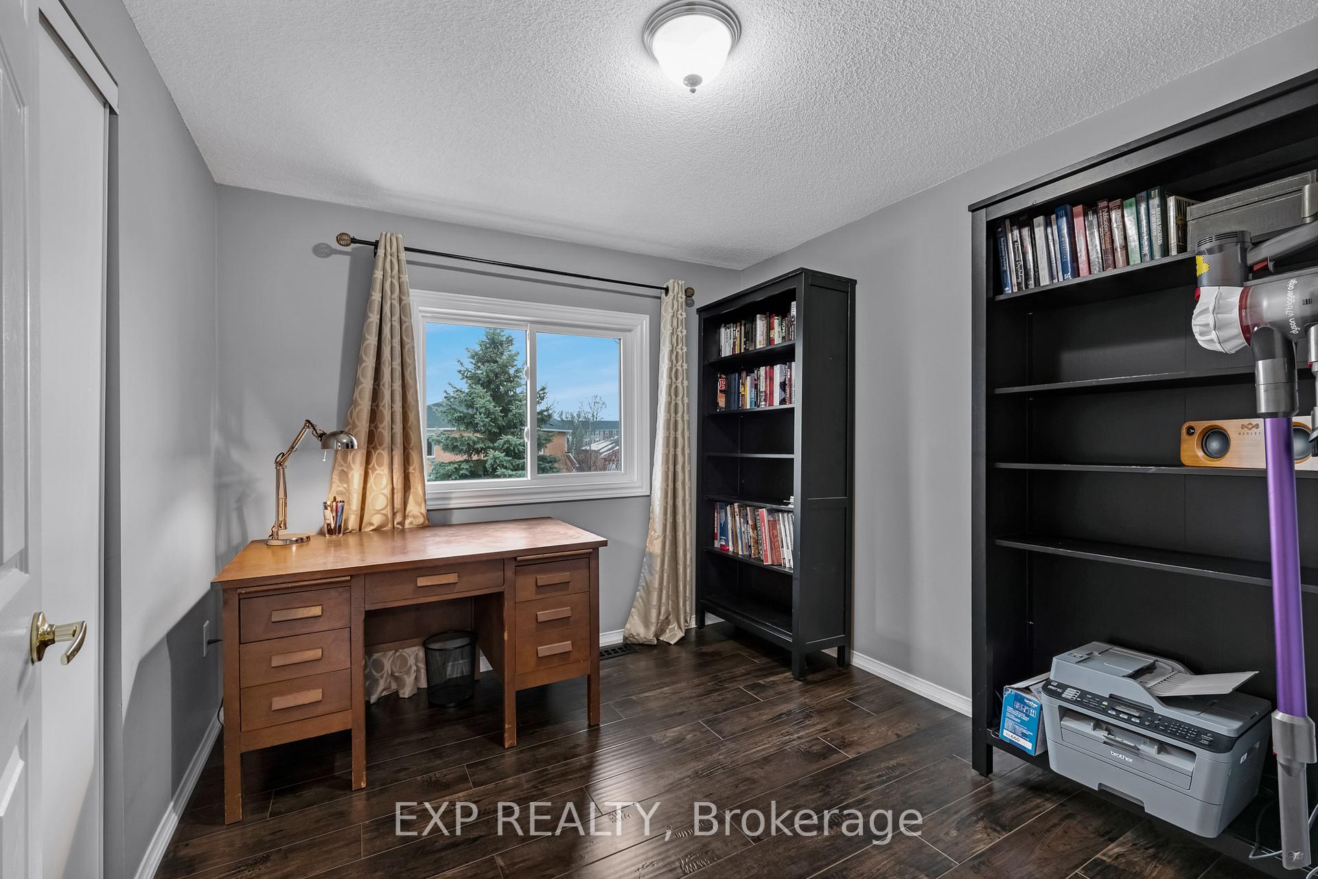 Photo 22 of 73 Srigley Street, Barrie, Holly — HOMEH