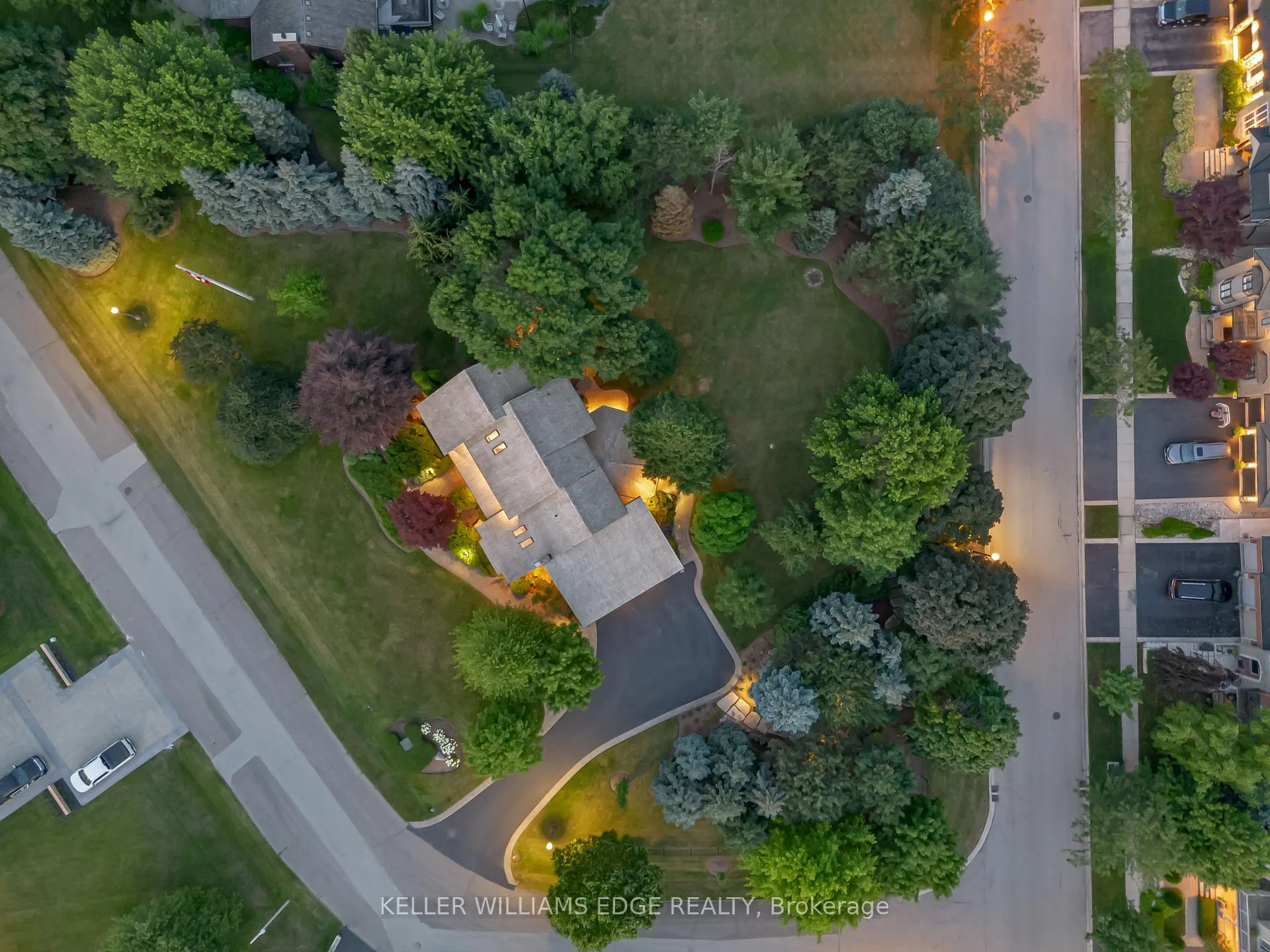 Photo 6 of 8 Lochside Drive, Hamilton, Winona Park — HOMEH