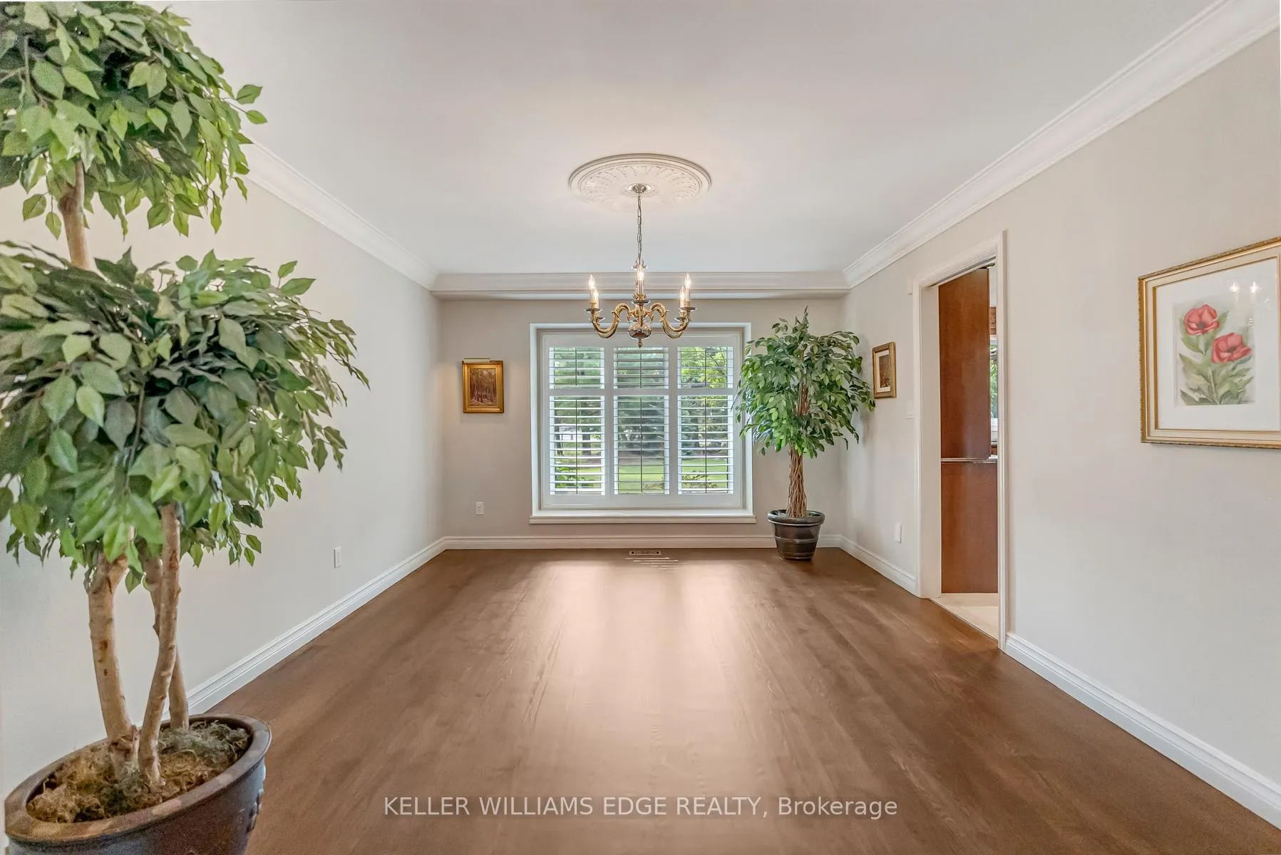 Photo 10 of 8 Lochside Drive, Hamilton, Winona Park — HOMEH