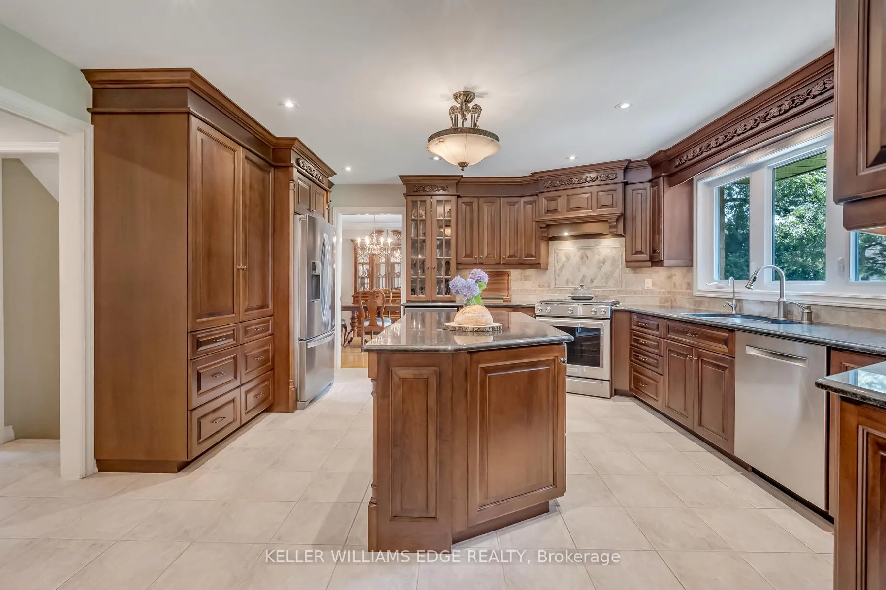 Photo 13 of 8 Lochside Drive, Hamilton, Winona Park — HOMEH