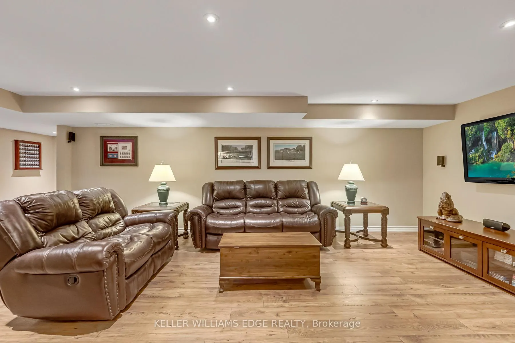 Photo 29 of 8 Lochside Drive, Hamilton, Winona Park — HOMEH