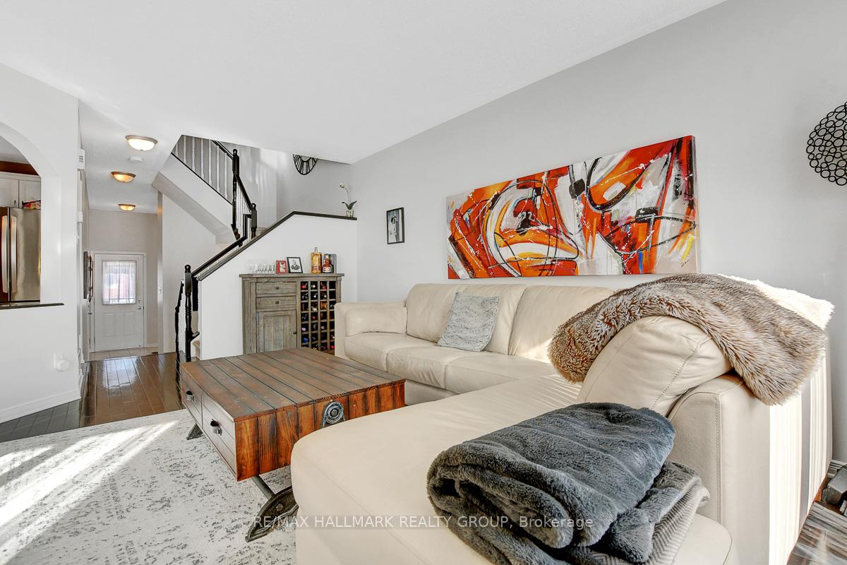 Photo 2 of 211 Sorento Street, Ottawa, Barrhaven - Strandherd — HOMEH