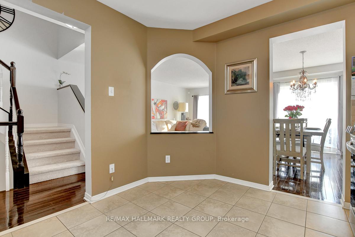 Photo 9 of 211 Sorento Street, Ottawa, Barrhaven - Strandherd — HOMEH