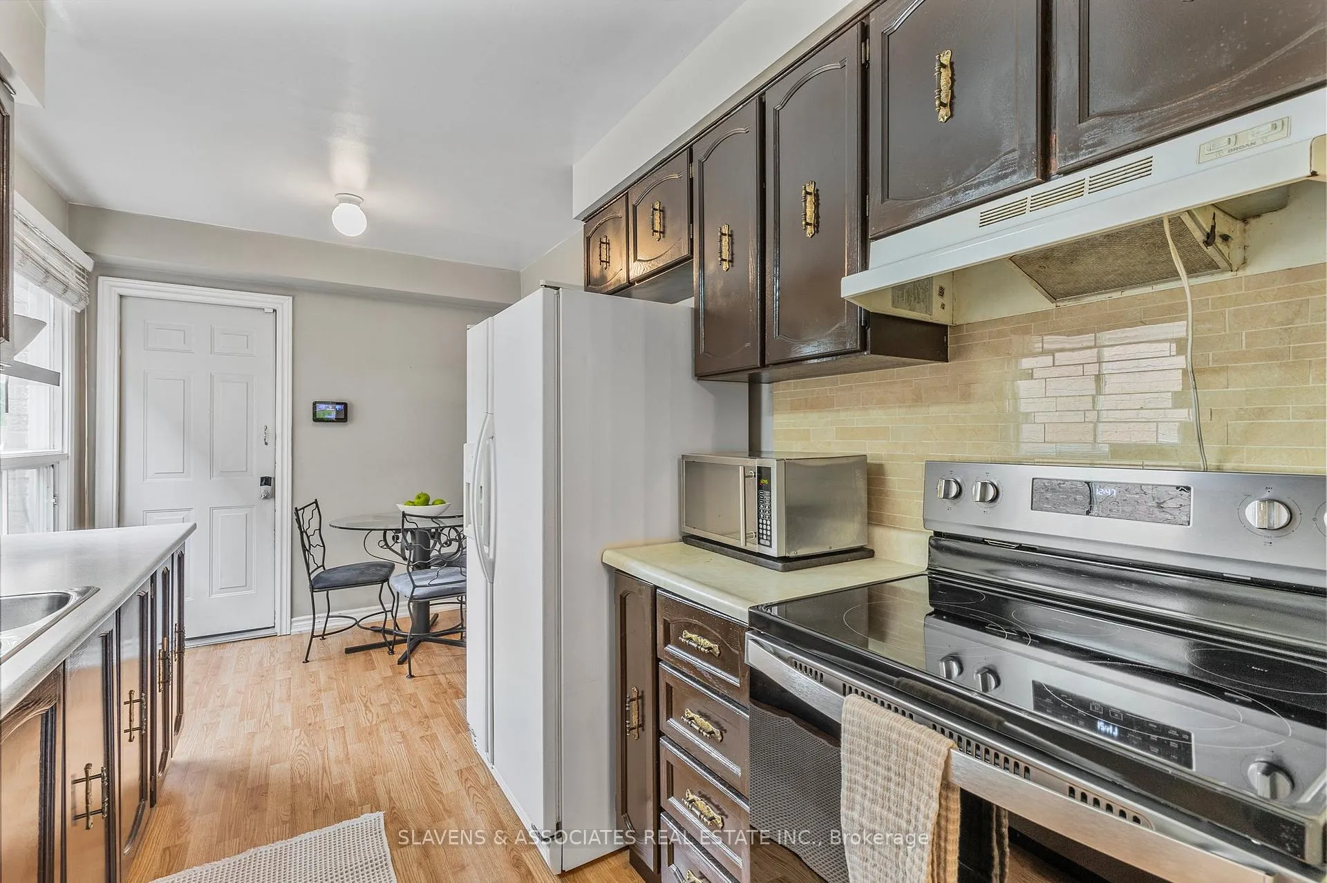 Photo 14 of 37 Vodden Street W, Brampton, Downtown Brampton — HOMEH