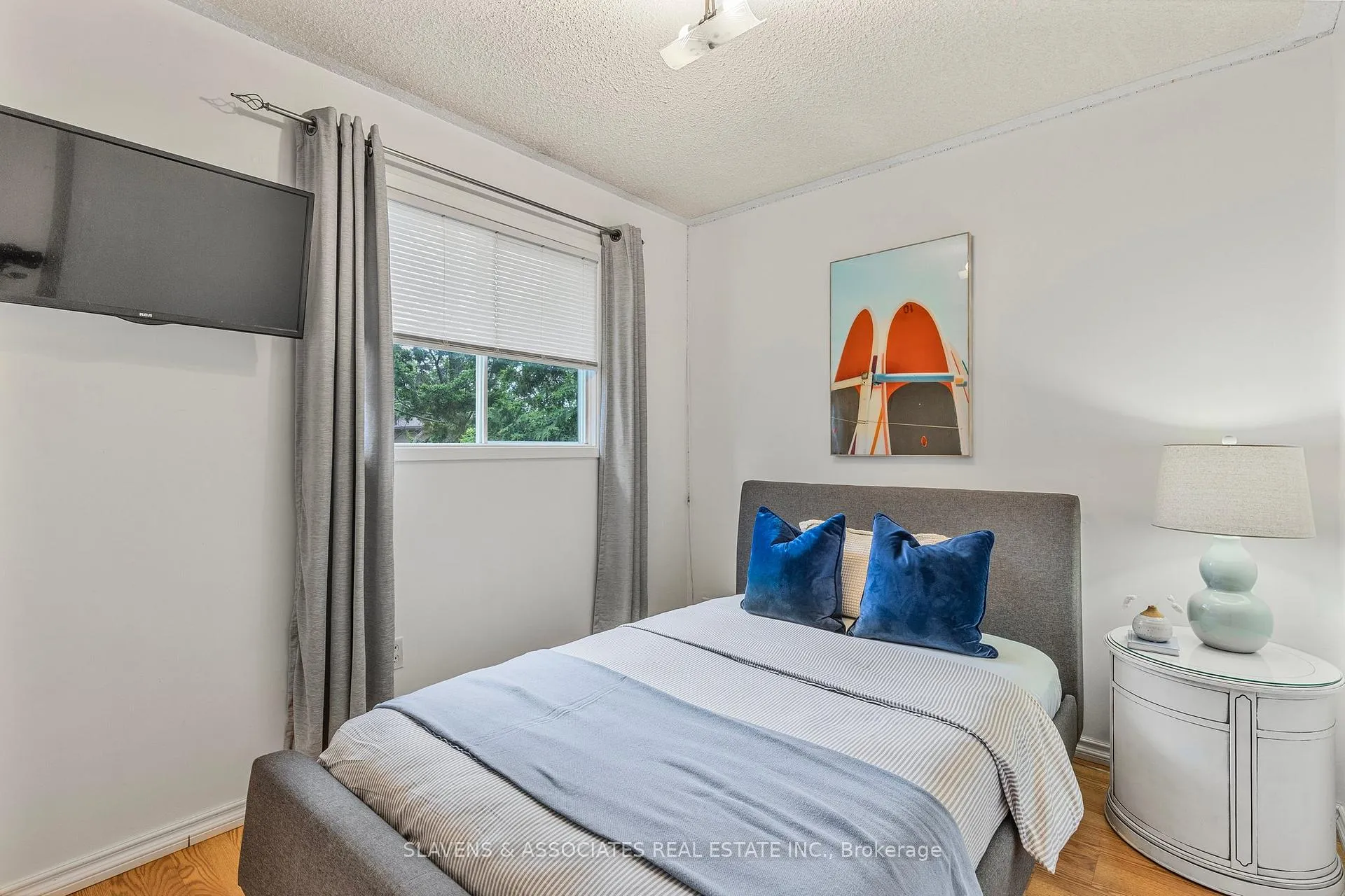 Photo 22 of 37 Vodden Street W, Brampton, Downtown Brampton — HOMEH
