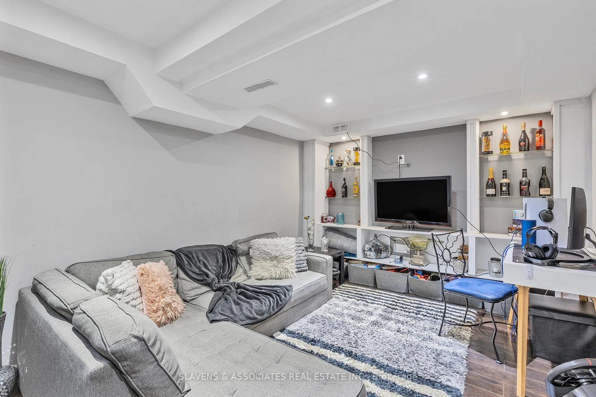 Photo 29 of 37 Vodden Street W, Brampton, Downtown Brampton — HOMEH