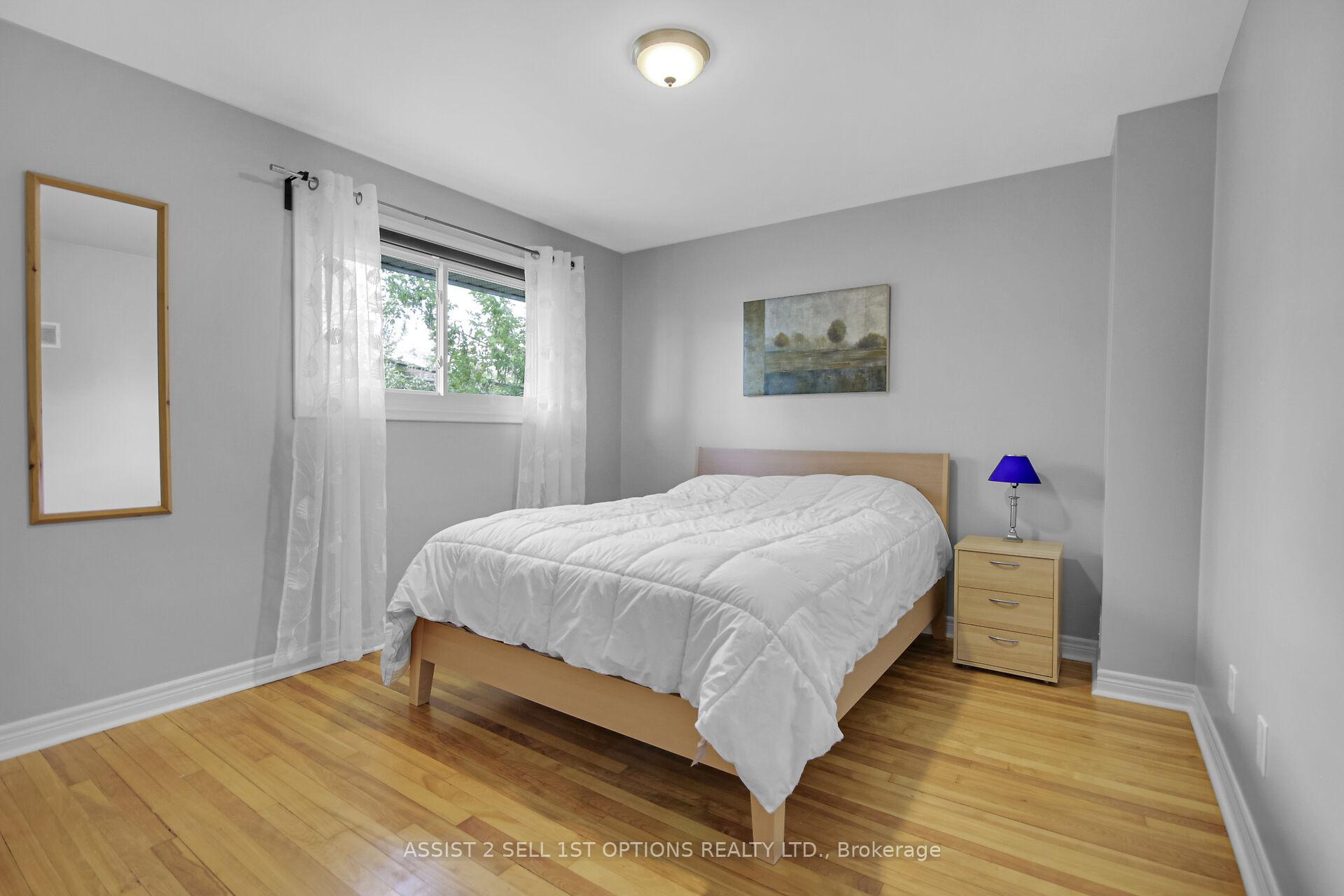 Photo 15 of 1415 Chatelain Avenue, Ottawa, Carlington — HOMEH