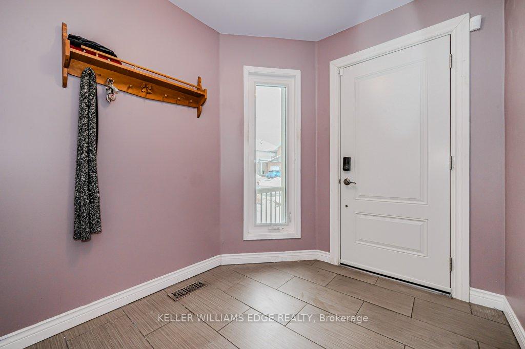 Photo 6 of 5137 Porter Street, Burlington, Uptown — HOMEH