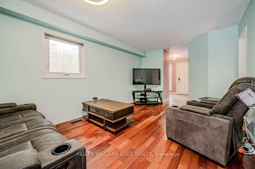 Photo 13 of 5137 Porter Street, Burlington, Uptown — HOMEH
