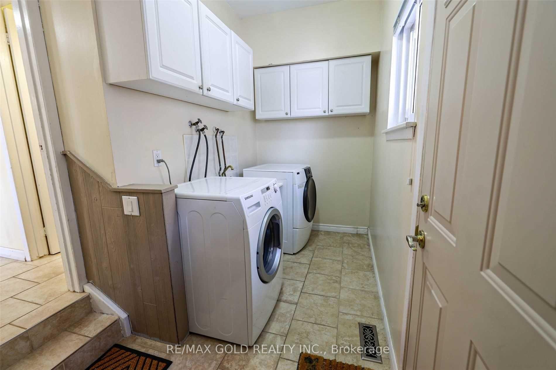 Photo 15 of 32 Lawndale Crescent, Brampton, Westgate — HOMEH