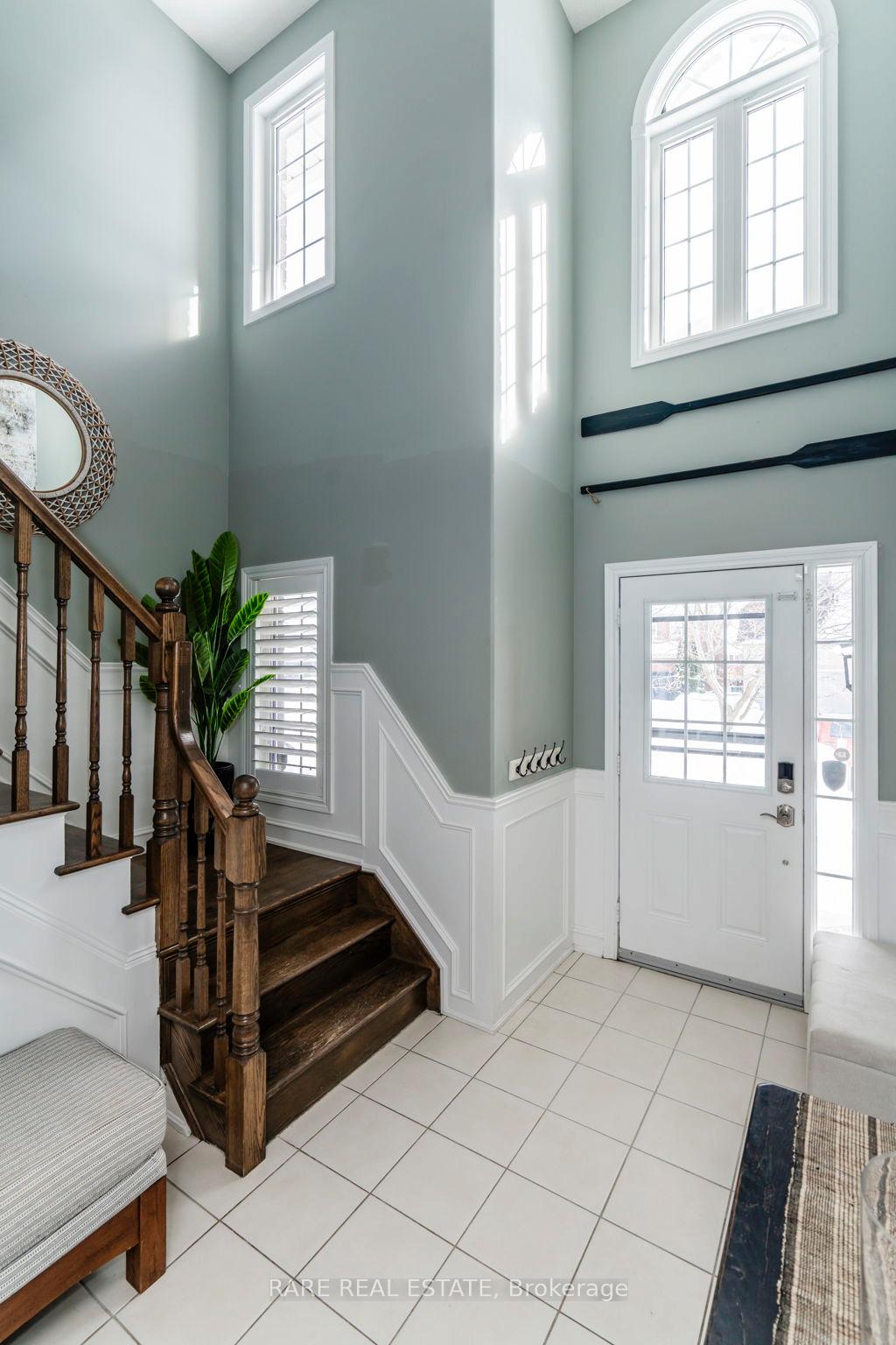 Photo 4 of 46 Sovereign's Gate, Barrie, Innis-Shore — HOMEH