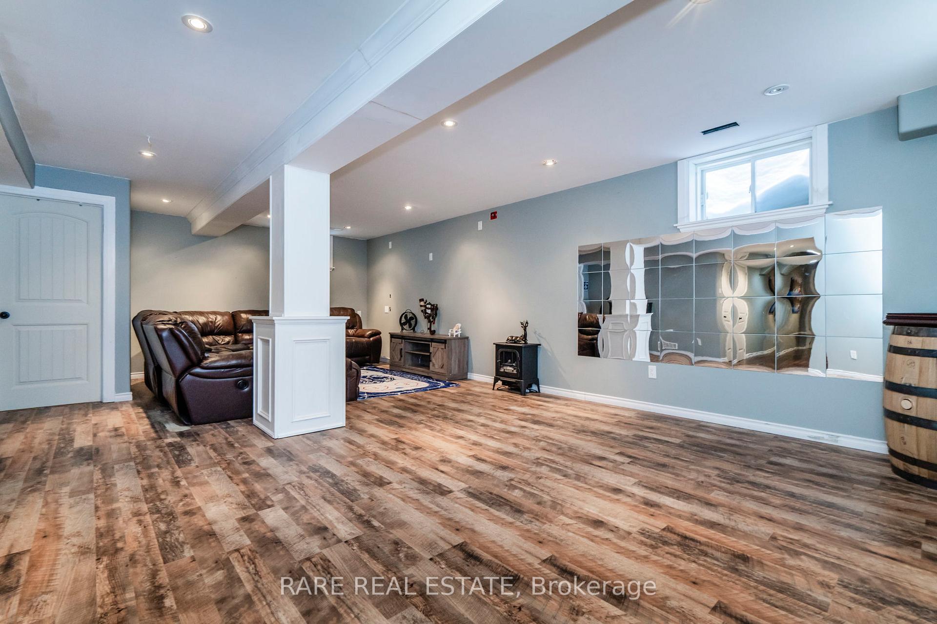 Photo 42 of 46 Sovereign's Gate, Barrie, Innis-Shore — HOMEH