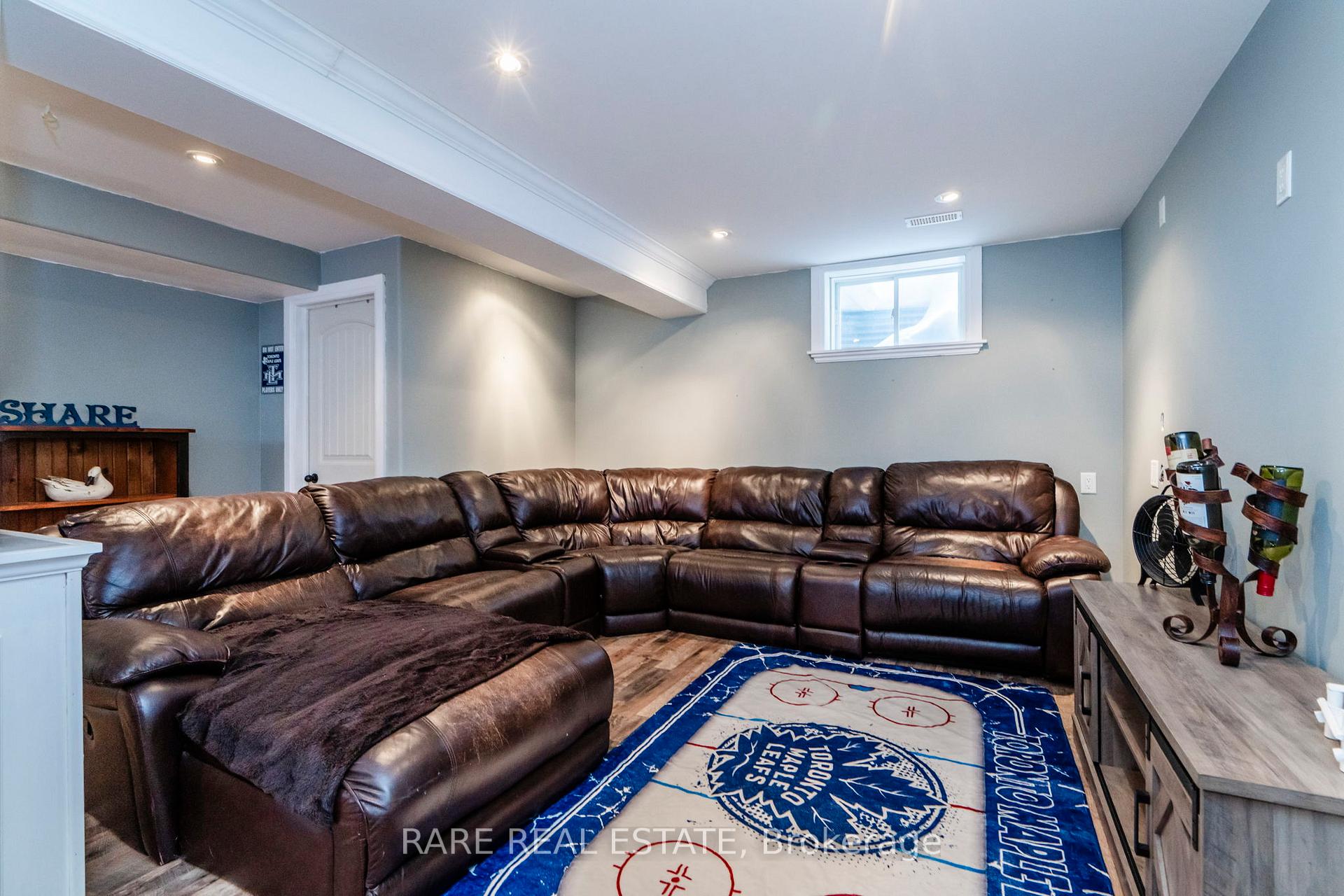 Photo 44 of 46 Sovereign's Gate, Barrie, Innis-Shore — HOMEH