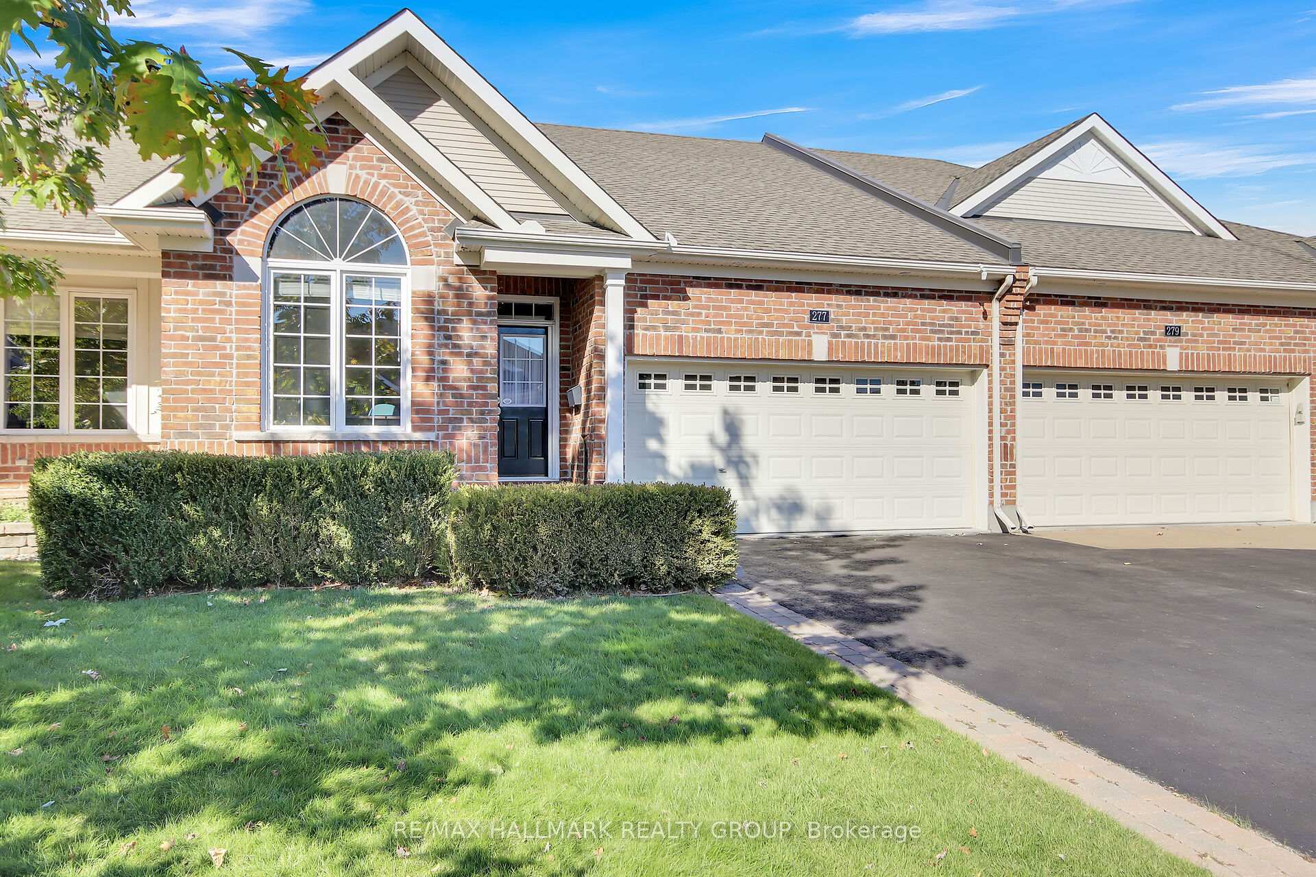 Photo 3 of 277 Cairnsmore Circle, Ottawa, Barrhaven - Stonebridge — HOMEH