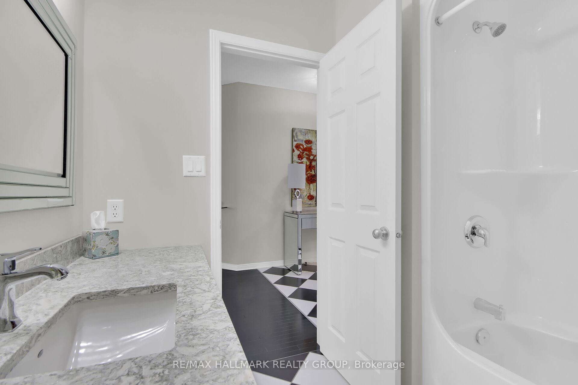 Photo 24 of 277 Cairnsmore Circle, Ottawa, Barrhaven - Stonebridge — HOMEH