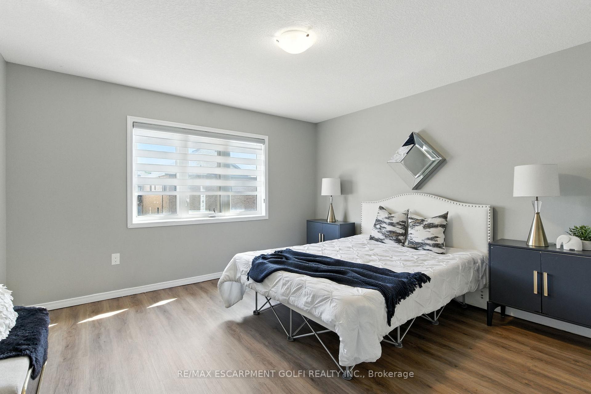 Photo 32 of 126 Cactus Crescent, Hamilton, Stoney Creek Mountain — HOMEH