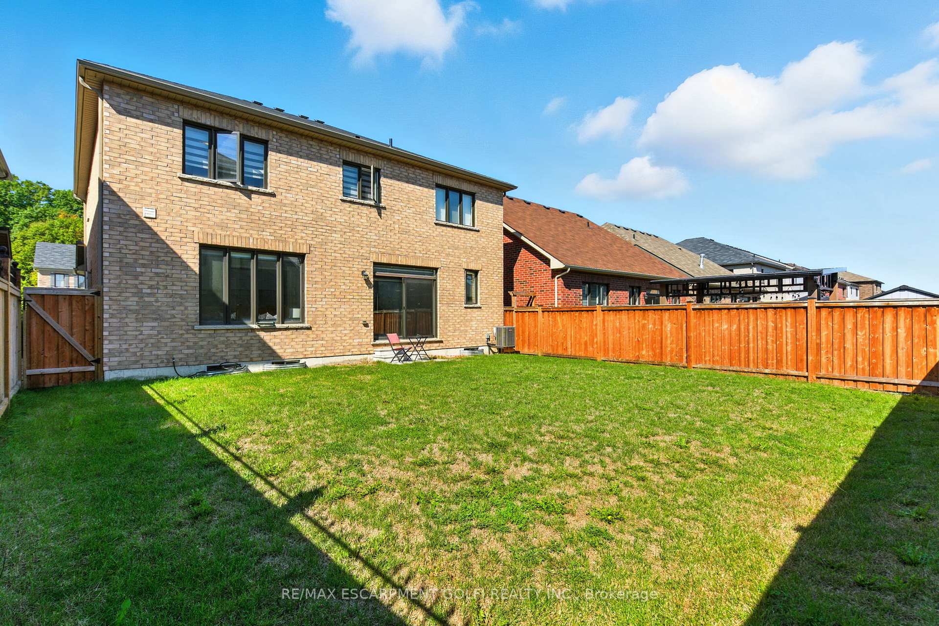Photo 41 of 126 Cactus Crescent, Hamilton, Stoney Creek Mountain — HOMEH