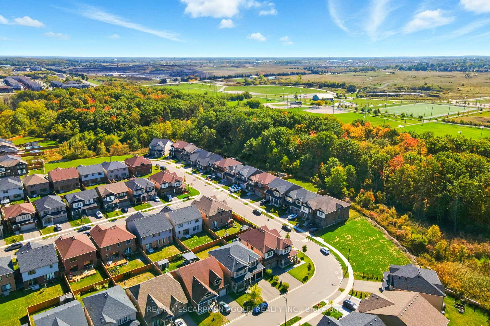 Photo 45 of 126 Cactus Crescent, Hamilton, Stoney Creek Mountain — HOMEH