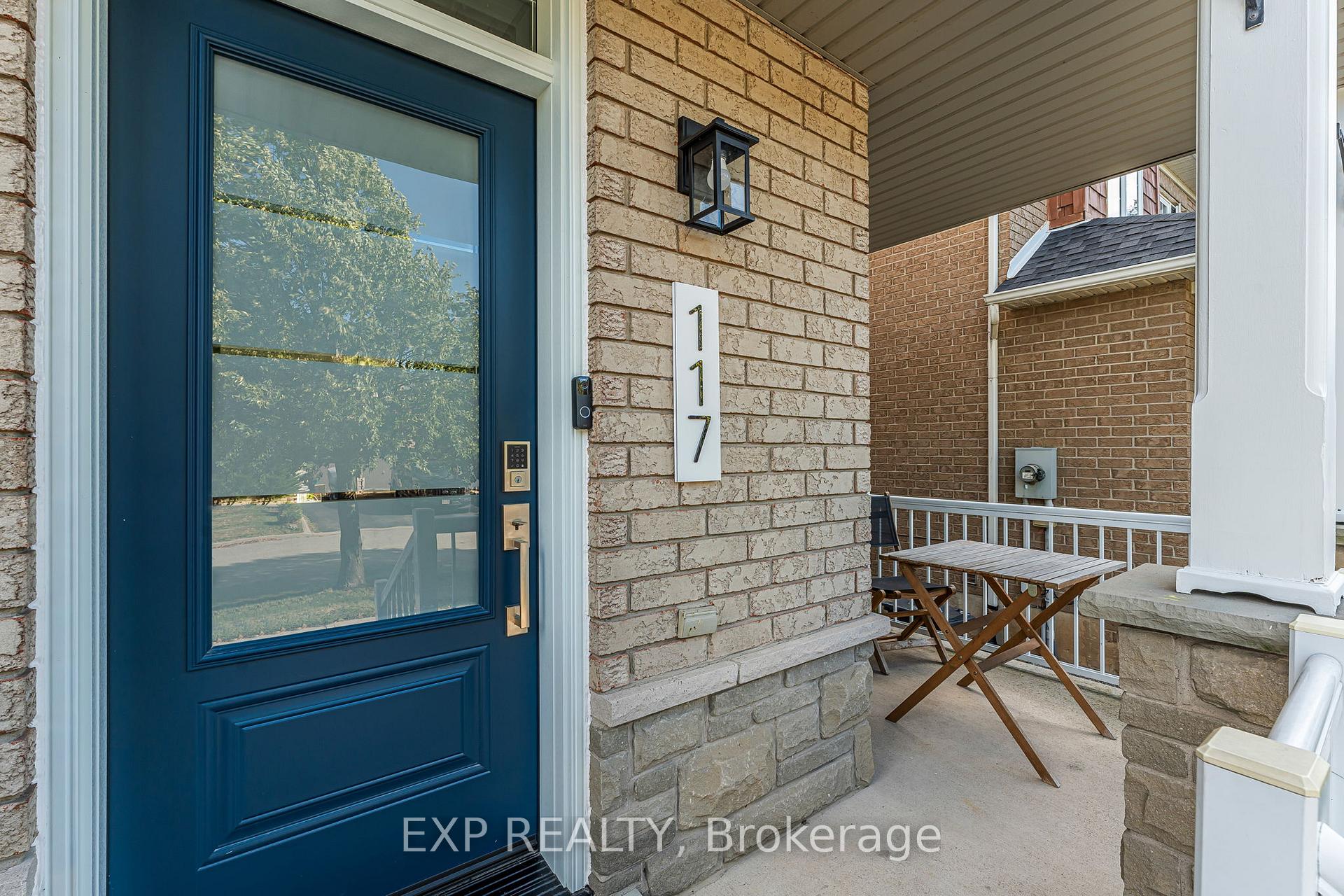 Photo 2 of 117 Glenmeadow Crescent, Hamilton, Winona Park — HOMEH