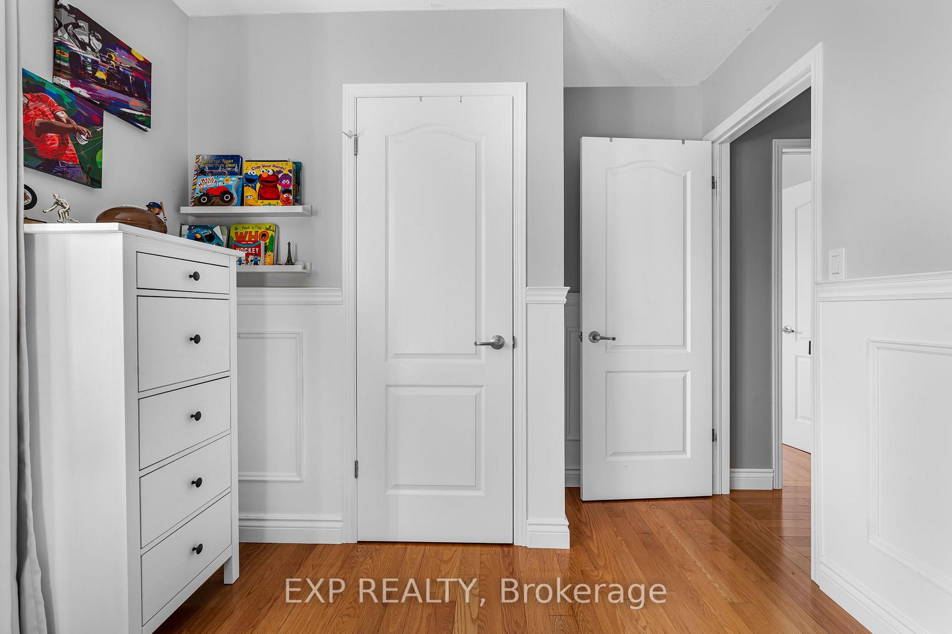 Photo 19 of 117 Glenmeadow Crescent, Hamilton, Winona Park — HOMEH