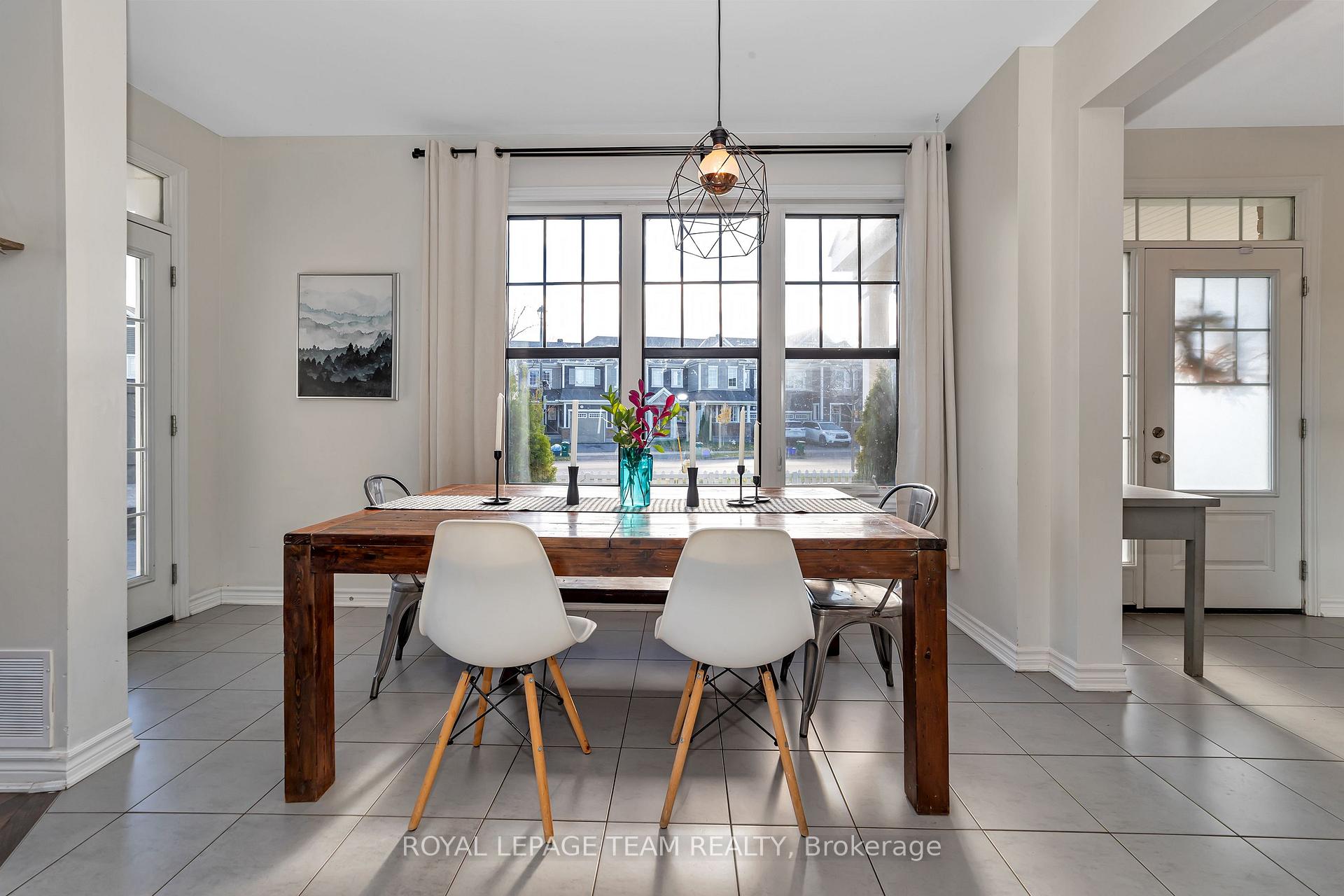 Photo 6 of 100 Burbot Street, Ottawa, Barrhaven - Half Moon Bay — HOMEH