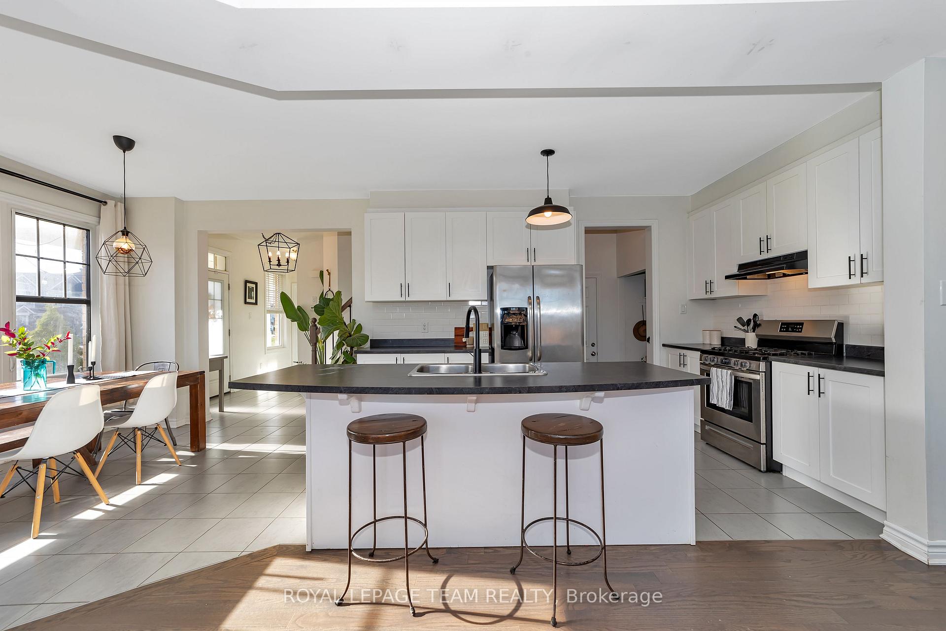 Photo 10 of 100 Burbot Street, Ottawa, Barrhaven - Half Moon Bay — HOMEH