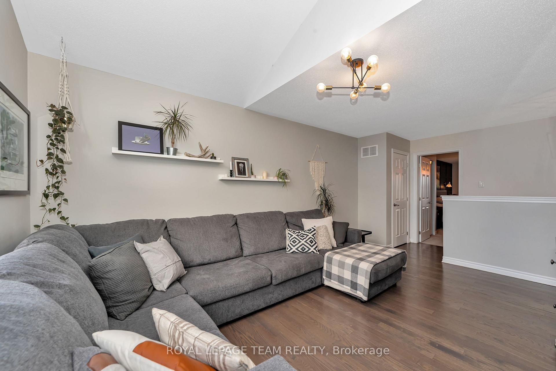 Photo 17 of 100 Burbot Street, Ottawa, Barrhaven - Half Moon Bay — HOMEH