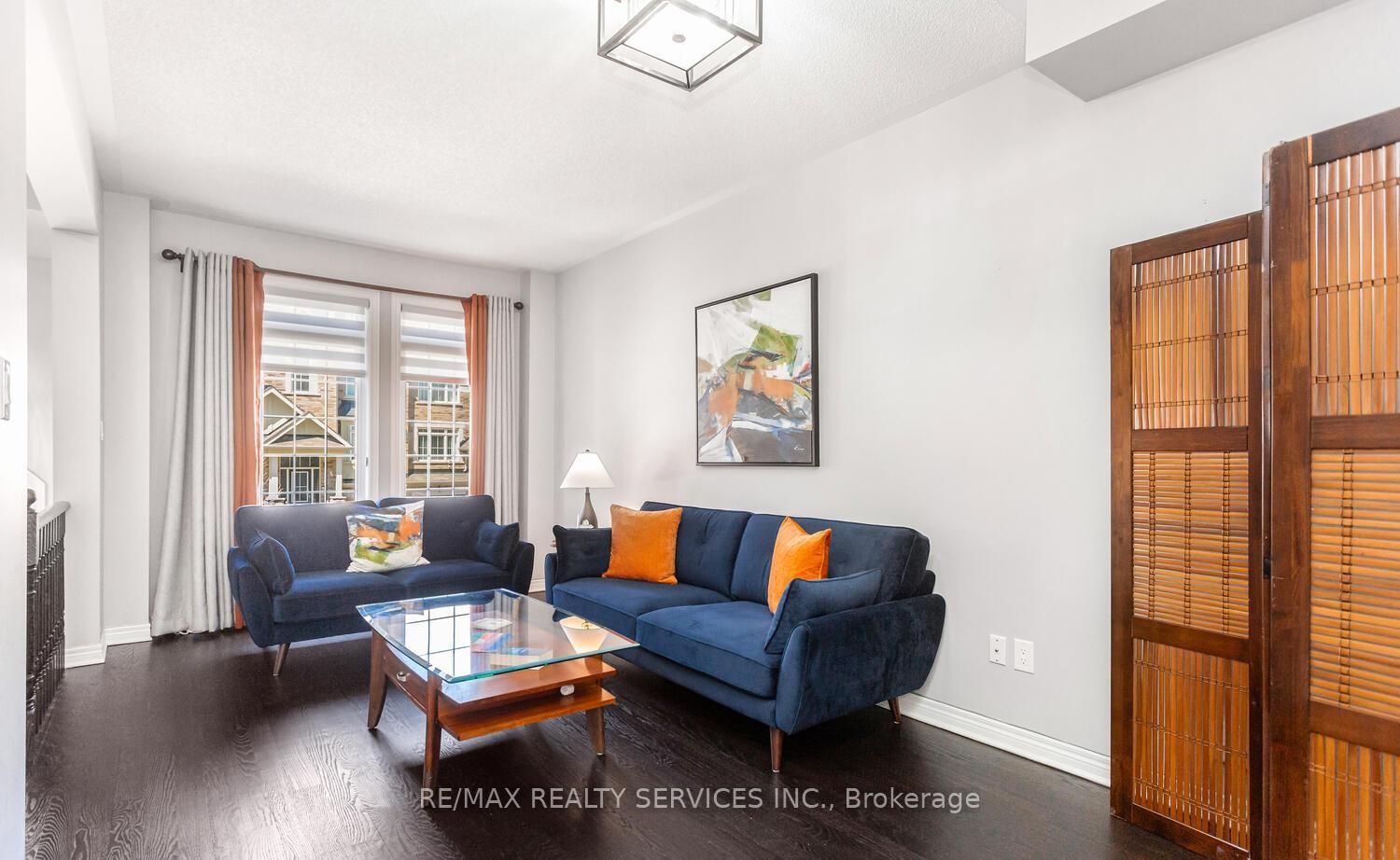 Photo 6 of 14 Rockman Crescent, Brampton, Northwest Brampton — HOMEH