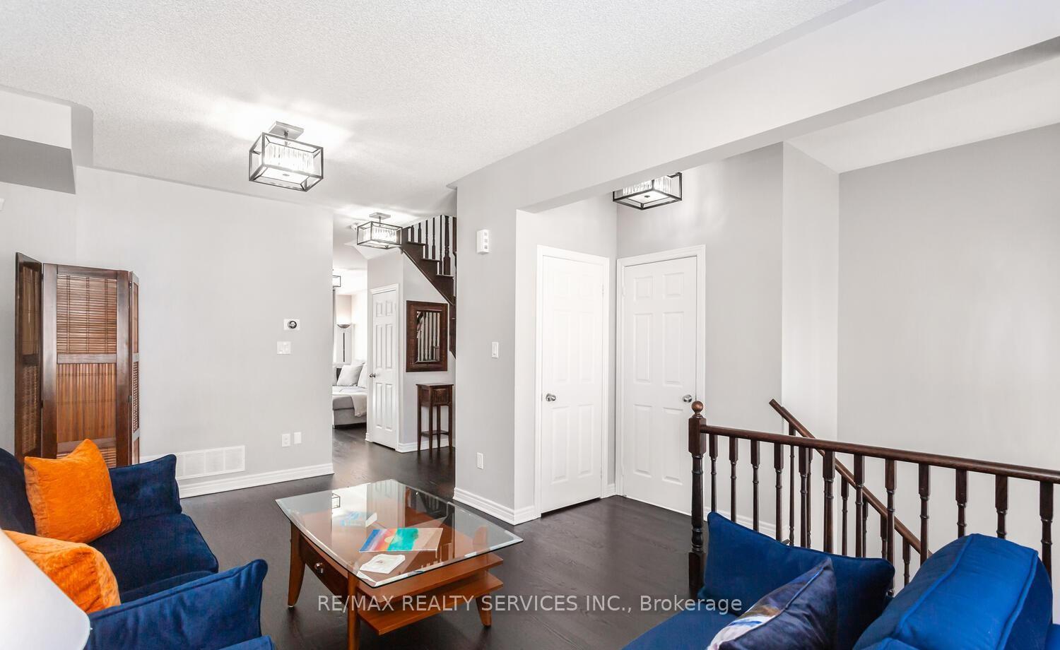 Photo 8 of 14 Rockman Crescent, Brampton, Northwest Brampton — HOMEH